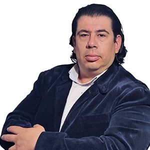 Esteban Salvador Olivares López